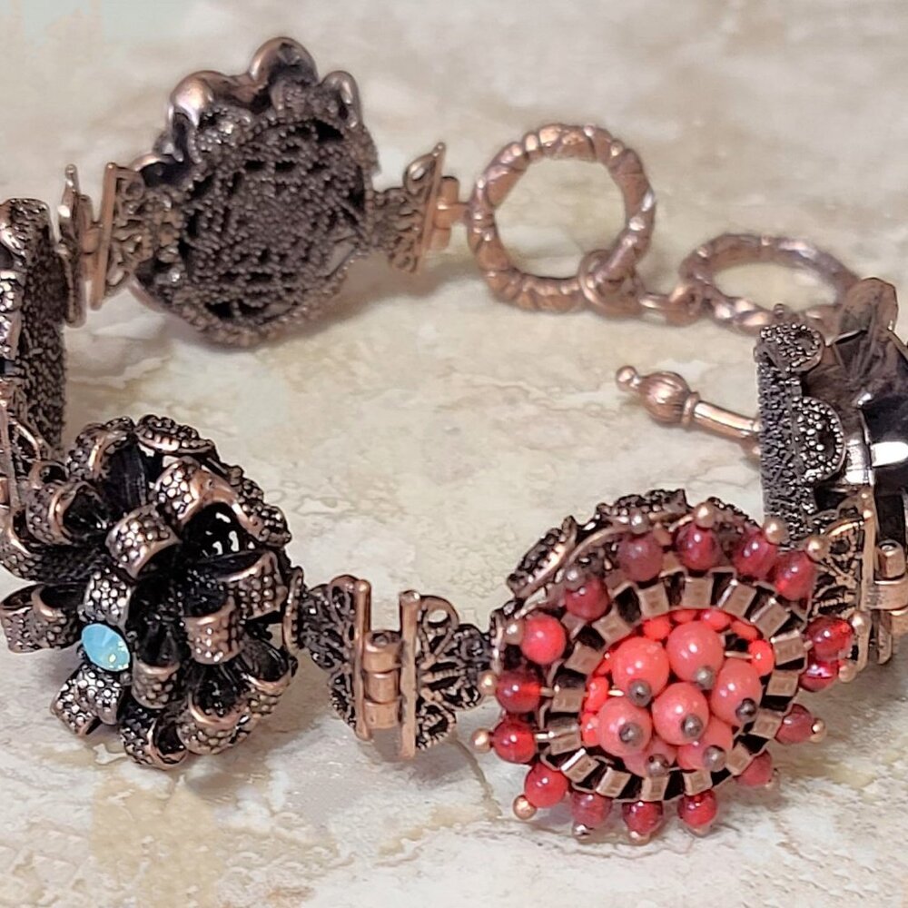 Victorian style bracelet, flower cabachons with rhinestones and beads copper - Picture 2 of 10